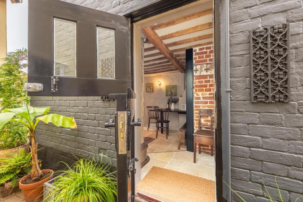 Most Romantic Cottage In Suffolk - Number Four Framlingham Exterior photo